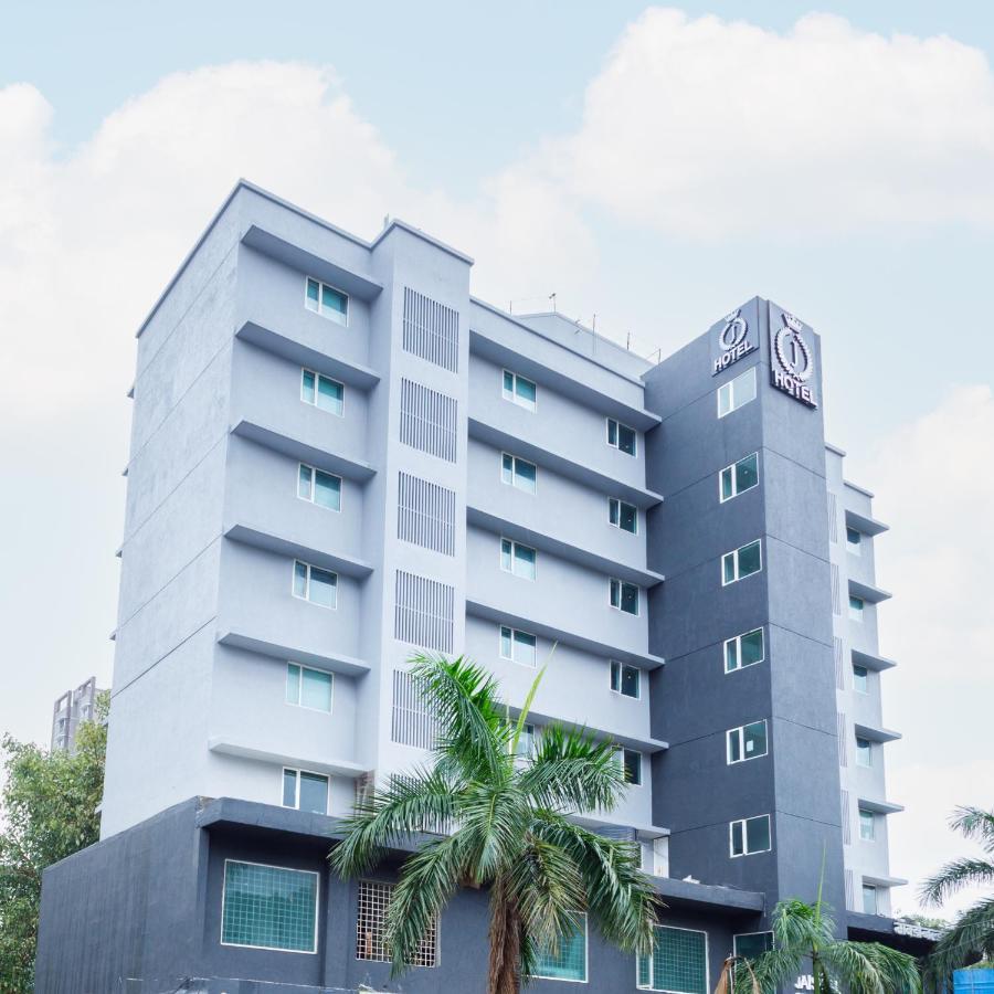 J Hotel And Banquets Mumbai Exterior photo